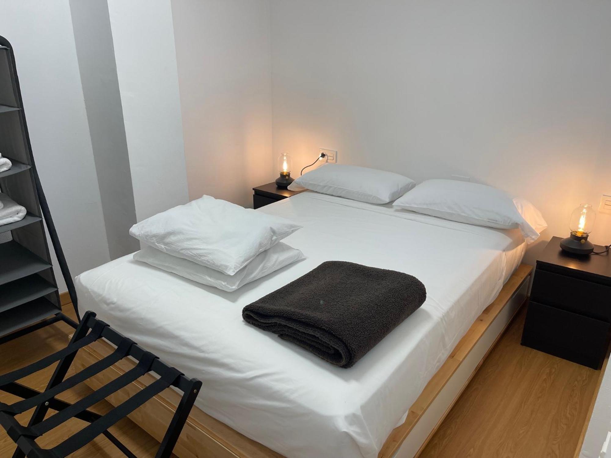 Apartamento Calle Rodrigo De Triana Con Opcion De Parking 塞维利亚 外观 照片